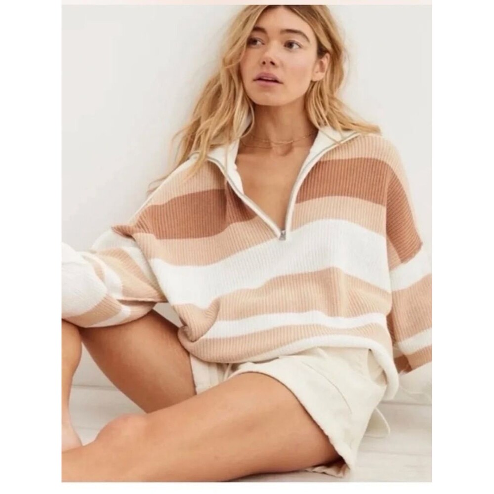 Aerie Women's Cream and Tan Jumper